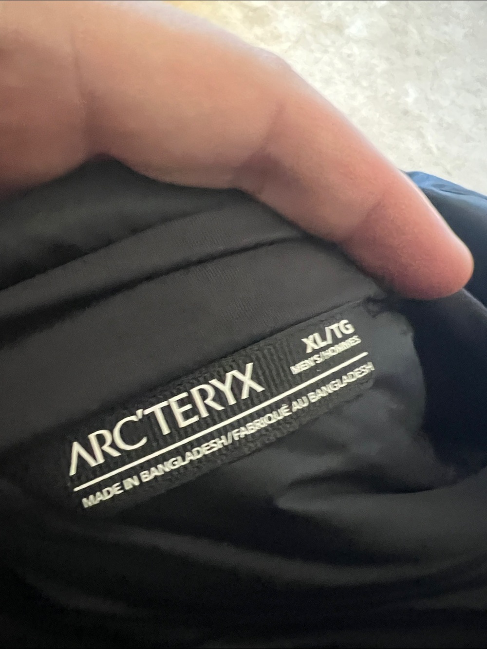ARCTERYX Mens Atom AR Hoody Jacket Size XLarge black vgc - Picture 11 of 15
